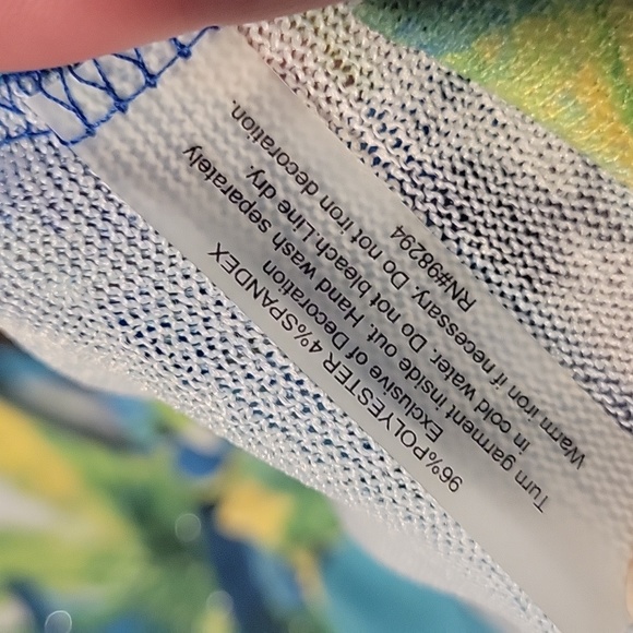 Onque Floral Top - Picture 6 of 6